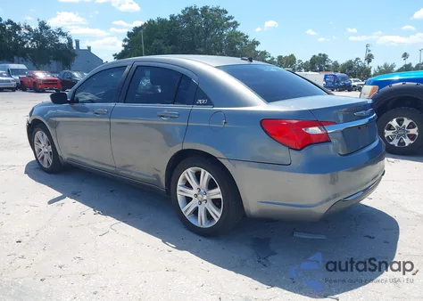 2013 Chrysler 200 Lx из США, поврежденный, VIN 1C3CCBAB3DN660322